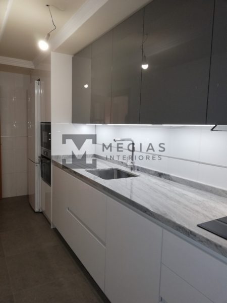 Diseño y montaje de Cocina a medida en Churriana de la Vega,Granada