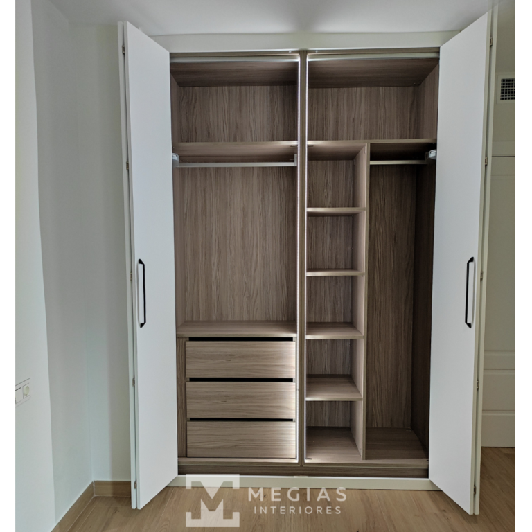 Armario 4 puertas apertura plegable en 2 modulos