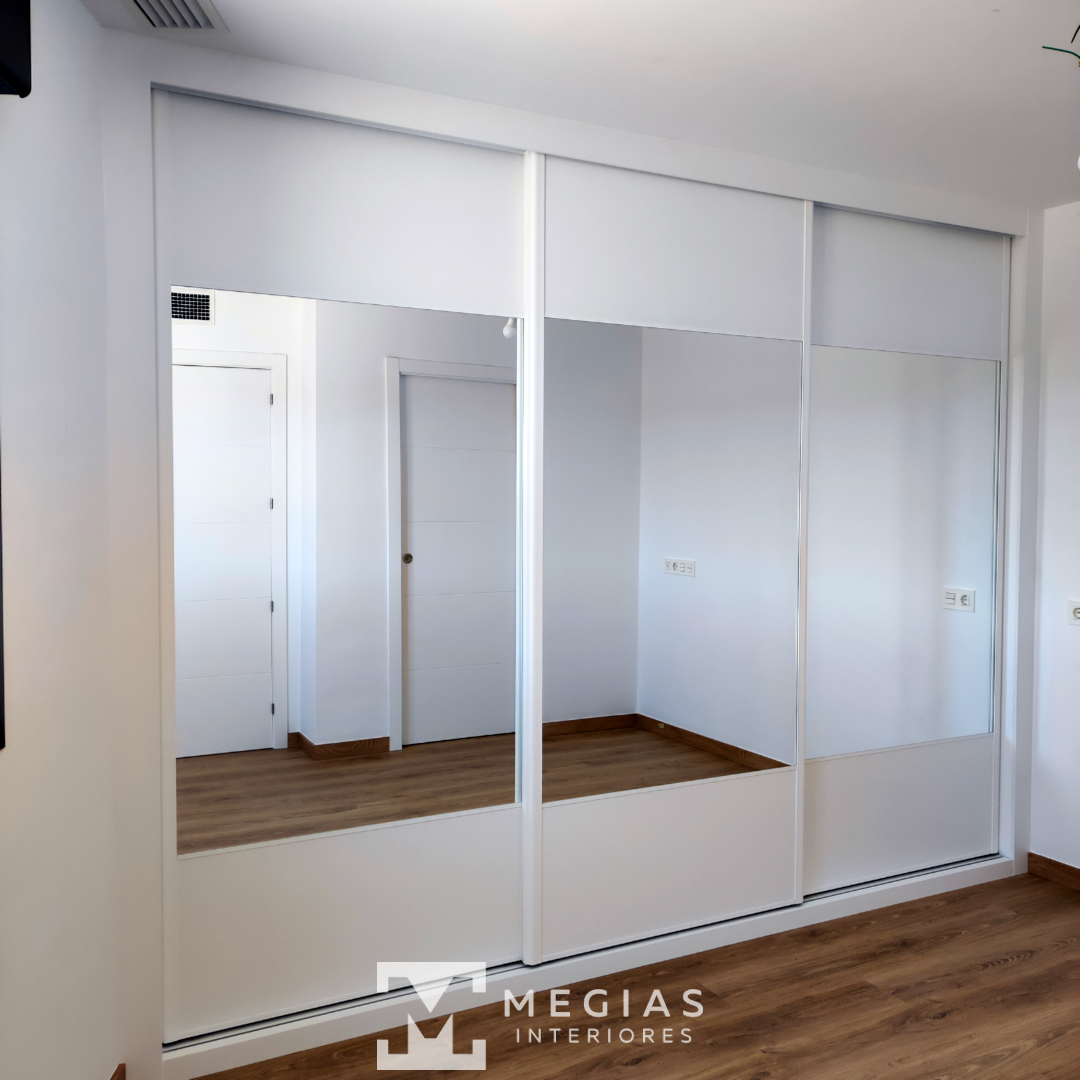 Modelos con espejo en puertas correderas